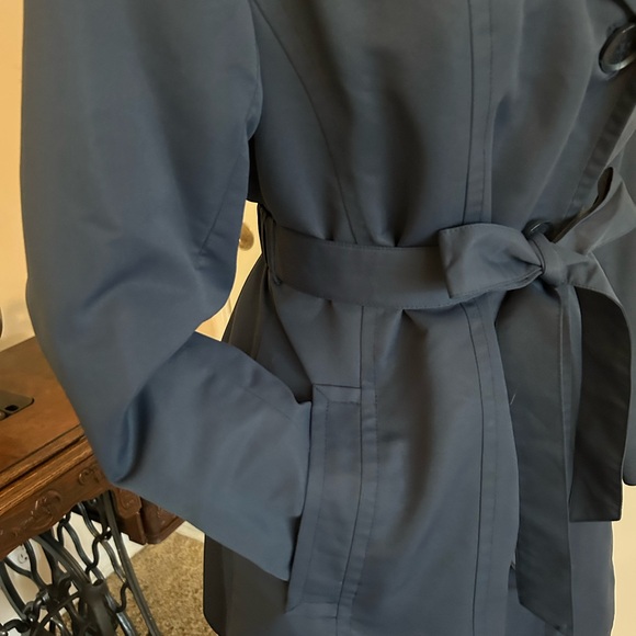 Dennis Basso Women's Dark Blue Faux Fur Collar Coat - Picture 2 of 12